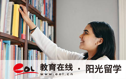 出國留學(xué)上預(yù)科還是上3+2