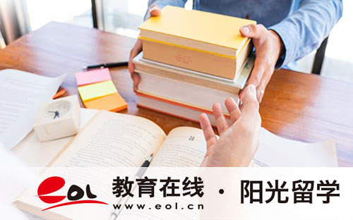 如何選擇中外合作辦學(xué)院校和專業(yè)