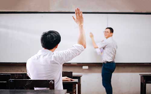 浙江省諸暨市海亮外國語學(xué)校學(xué)費(fèi)多少